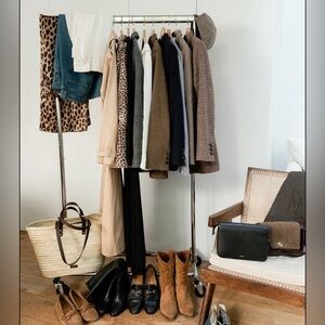 PLEASE READ💫 closet clear out!